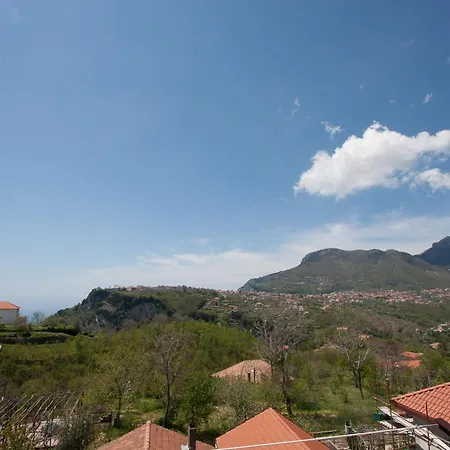 Casa Vacanze Mareluna Agerola Exterior photo